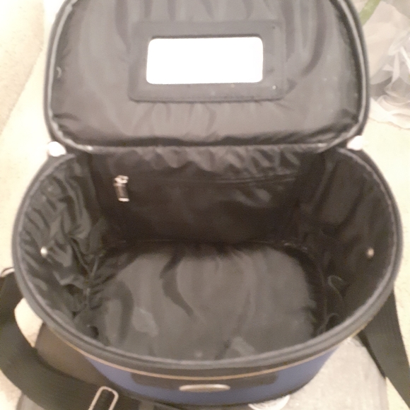 Travel Gear Makeup Case - Picture 2 of 8